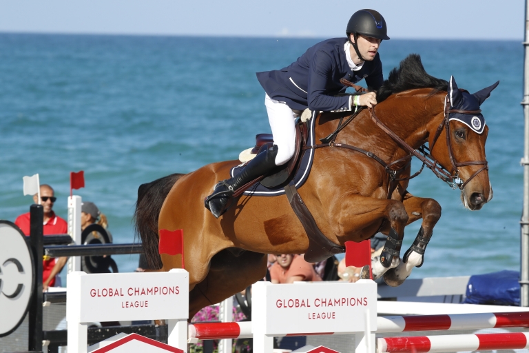 Pieter Devos’ star horse Espoir has been retired after years of top-level competition success
