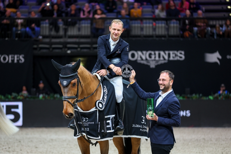 ON THE PODIUM: E15 CSI 5* 1.45m