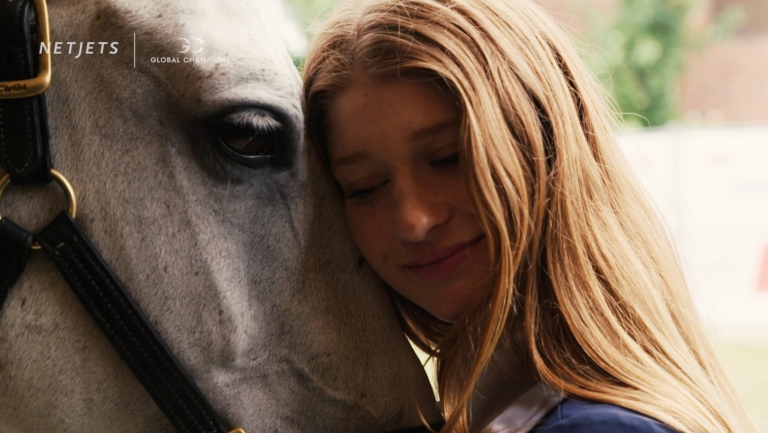 Taking Off - Episode 2: Team Spirit with the Paris Panthers