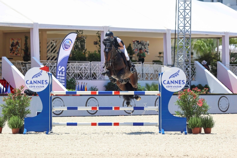 ON THE PODIUM: CSI2* Two Phase Special 1.25m, Presented by Michael Viviani