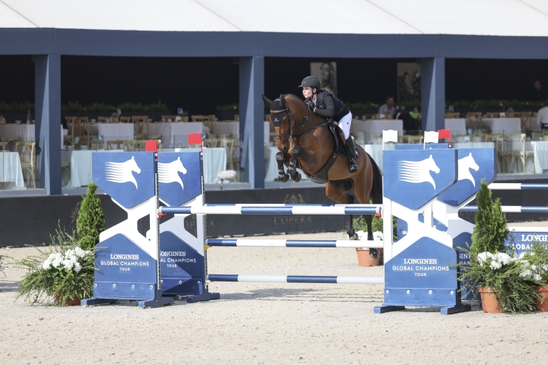 Fast and Flawless: Mackenzie Tops CSI2* Jump-Off Thriller