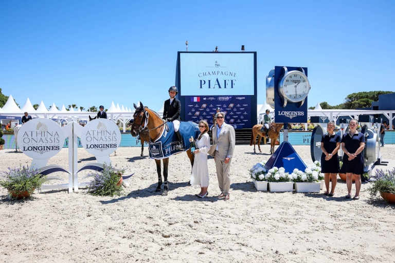 Georgina Bloomberg Dazzles in the CSI2* Champagne PIAFF Trophy 1.45m
