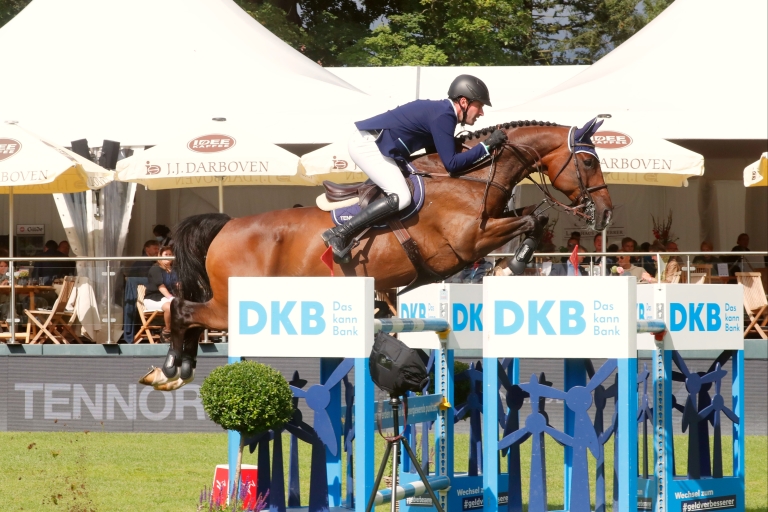 Berlin Eagles Soar into Pole Position at GCL Hamburg
