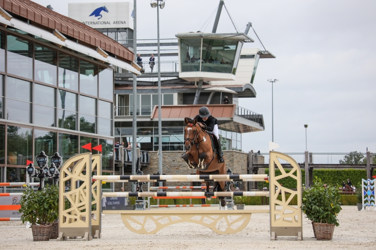 Britain's Alicia Page Wins 2* Young Horse Curtain Raiser in Valkenswaard