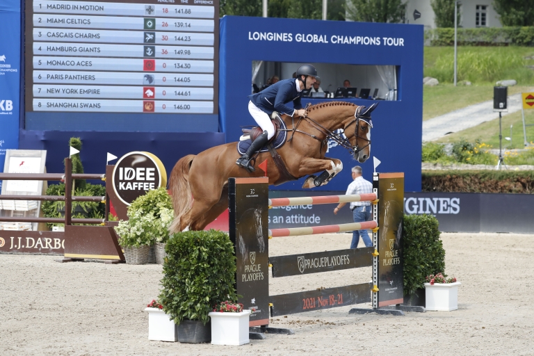 Pieter Devos’ Apart officially retired